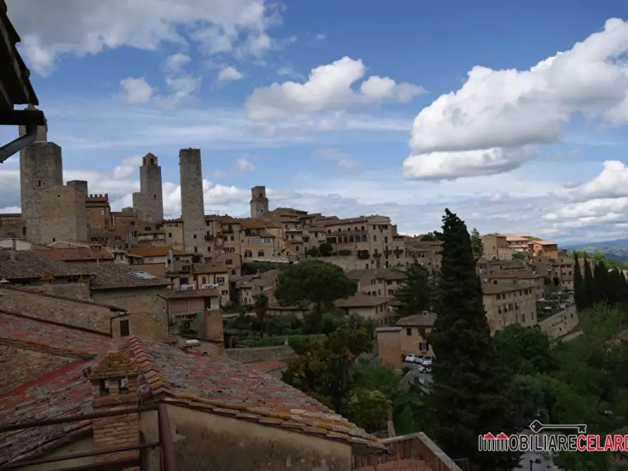 Immagine 1 di Appartamento in vendita  a San Gimignano
