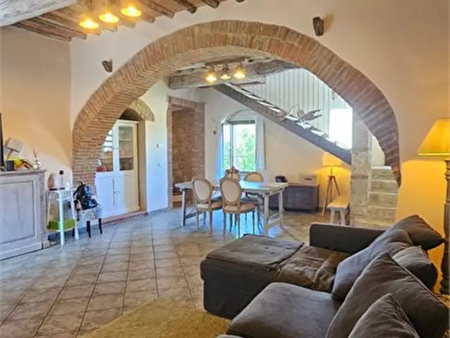 Immagine 4 di Rustico / casale in vendita  a Colle Di Val D'elsa