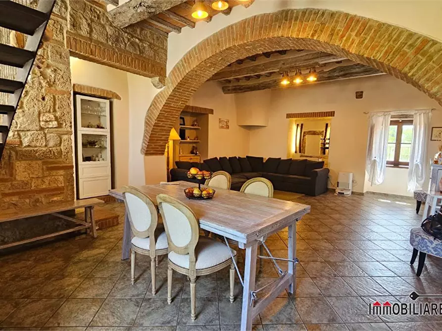 Immagine 6 di Rustico / casale in vendita  a Colle Di Val D'elsa
