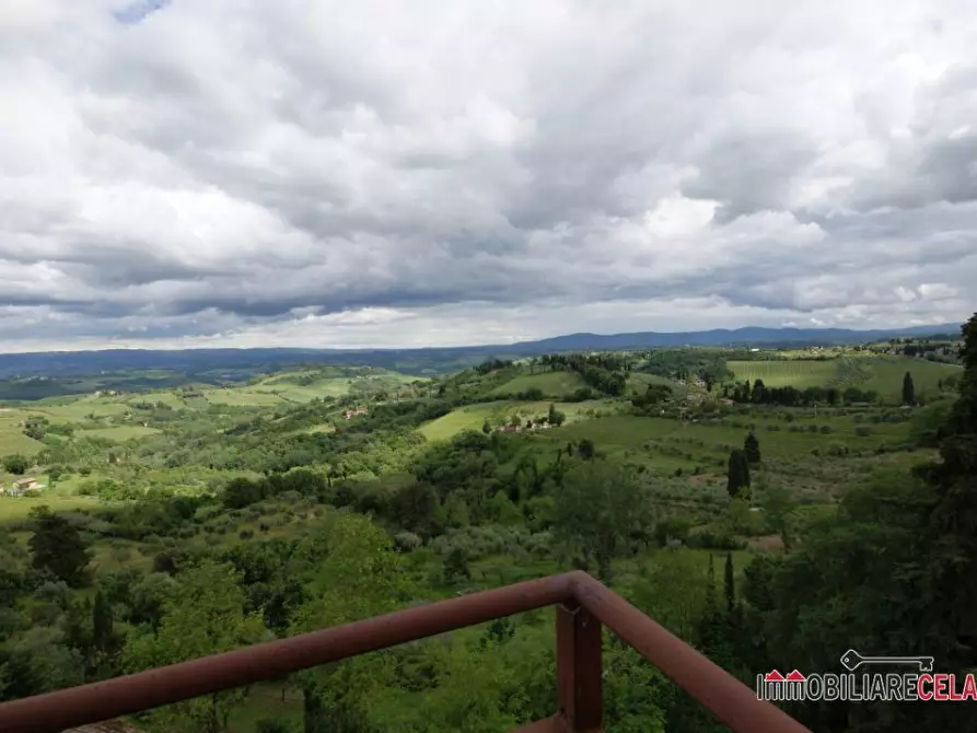 Immagine 3 di Appartamento in vendita  a San Gimignano