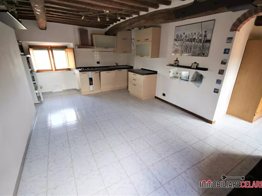 Immagine 1 di Appartamento in vendita  a Colle Di Val D'elsa