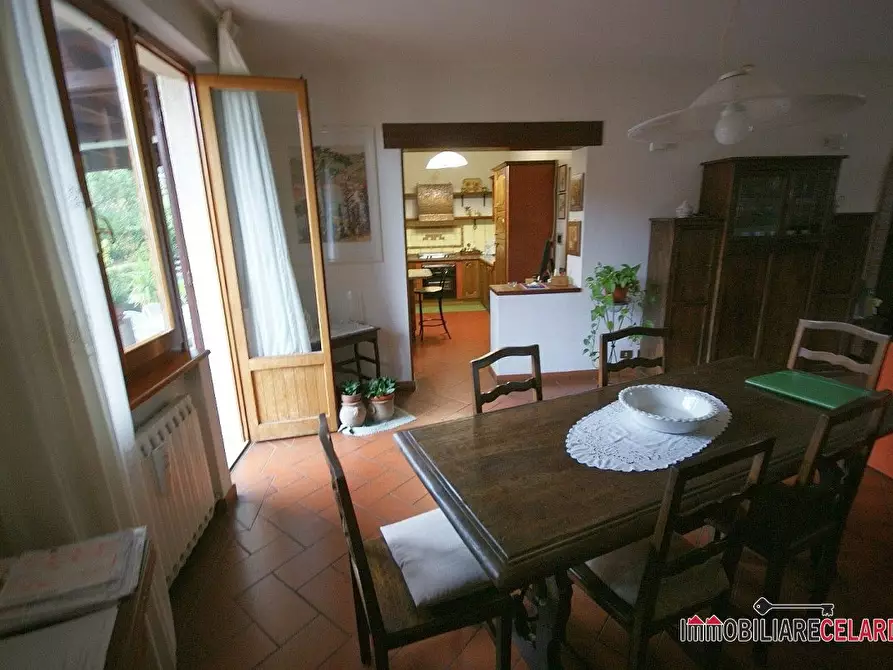 Immagine 4 di Appartamento in vendita  a Colle Di Val D'elsa