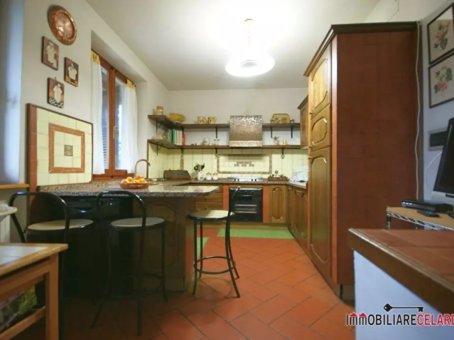 Immagine 7 di Appartamento in vendita  a Colle Di Val D'elsa