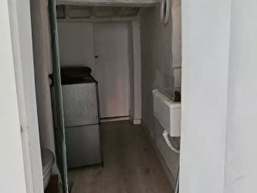 Immagine 7 di Negozio in affitto  a Colle Di Val D'elsa