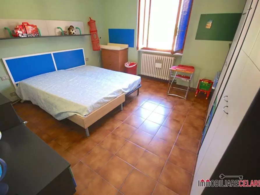 Immagine 5 di Villa in vendita  a Casole D'elsa