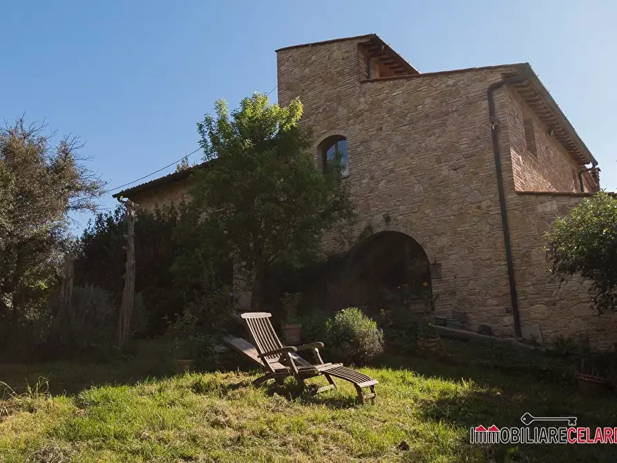 Immagine 3 di Villa in vendita  a San Gimignano