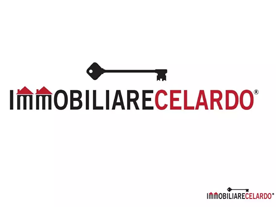 Immagine 1 di Terreno in vendita  a Colle Di Val D'elsa