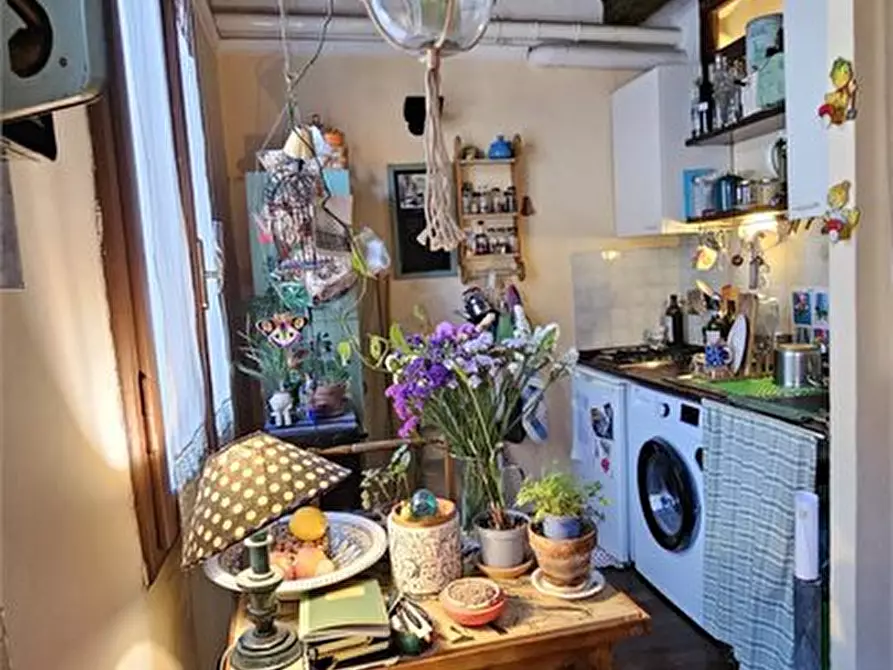 Immagine 9 di Appartamento in vendita  a Firenze