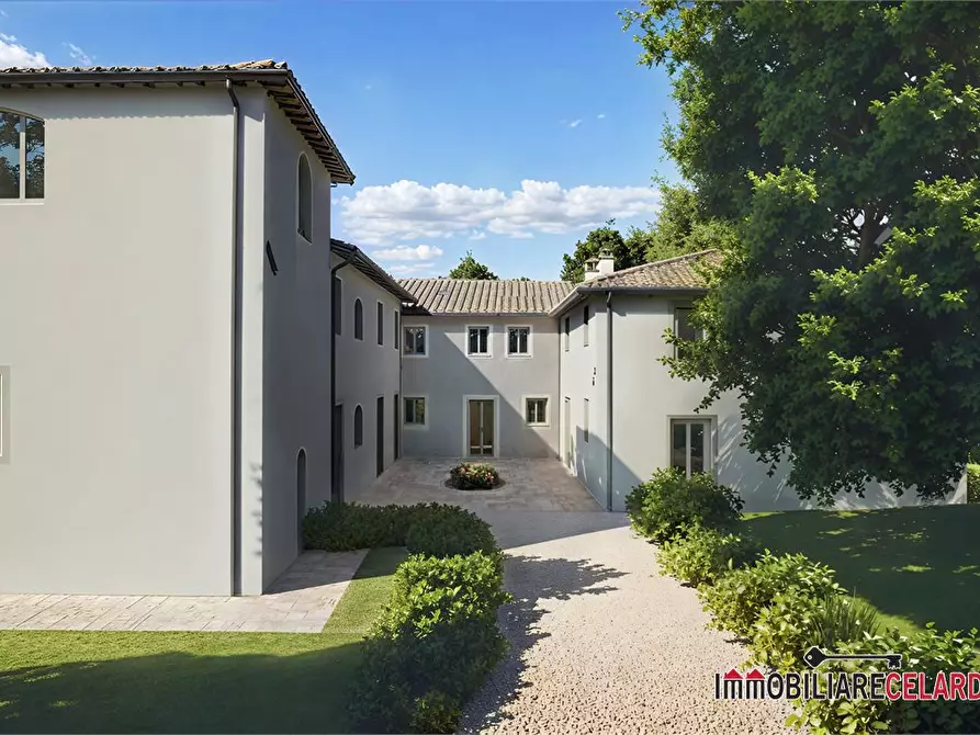 Immagine 1 di Appartamento in vendita  a Gambassi Terme