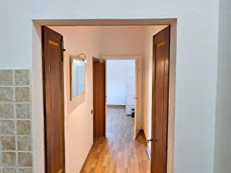 Immagine 7 di Appartamento in vendita  a Colle Di Val D'elsa
