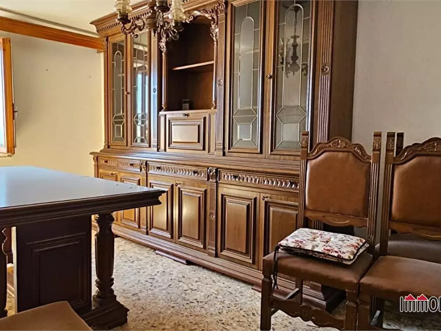 Immagine 4 di Appartamento in vendita  a Casole D'elsa
