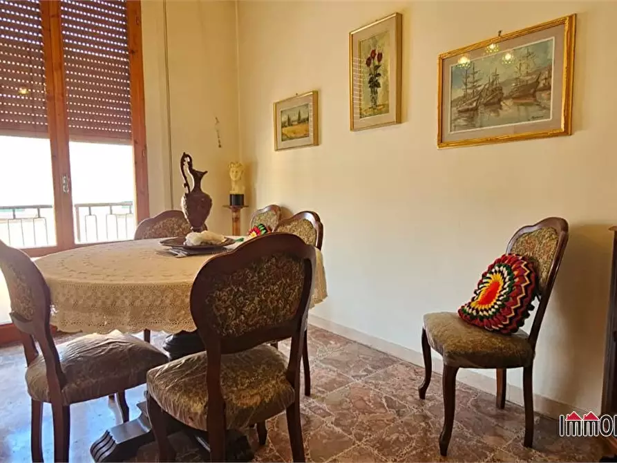 Immagine 5 di Appartamento in vendita  a Colle Di Val D'elsa