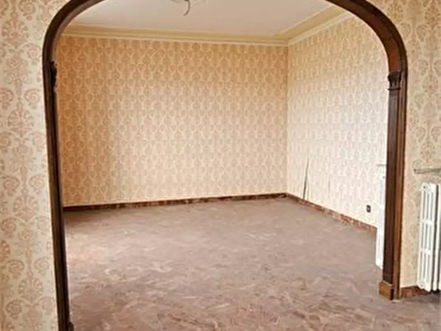Immagine 3 di Appartamento in vendita  a Colle Di Val D'elsa
