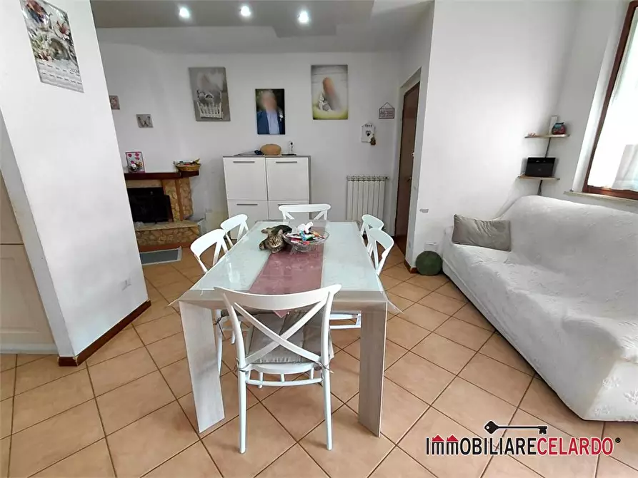 Immagine 2 di Appartamento in vendita  a Colle Di Val D'elsa