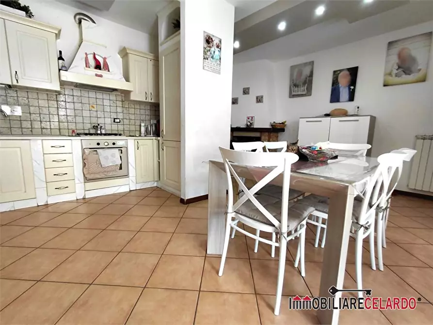 Immagine 1 di Appartamento in vendita  a Colle Di Val D'elsa