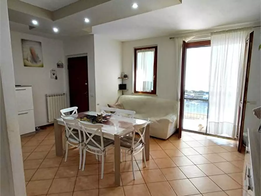 Immagine 6 di Appartamento in vendita  a Colle Di Val D'elsa