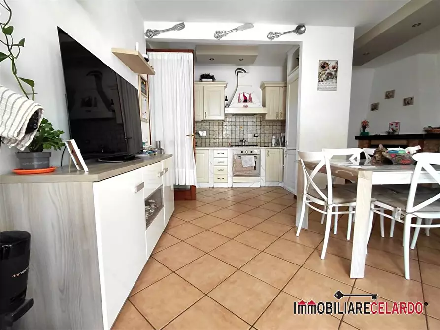 Immagine 4 di Appartamento in vendita  a Colle Di Val D'elsa