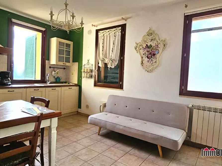 Immagine 6 di Appartamento in vendita  a Casole D'elsa