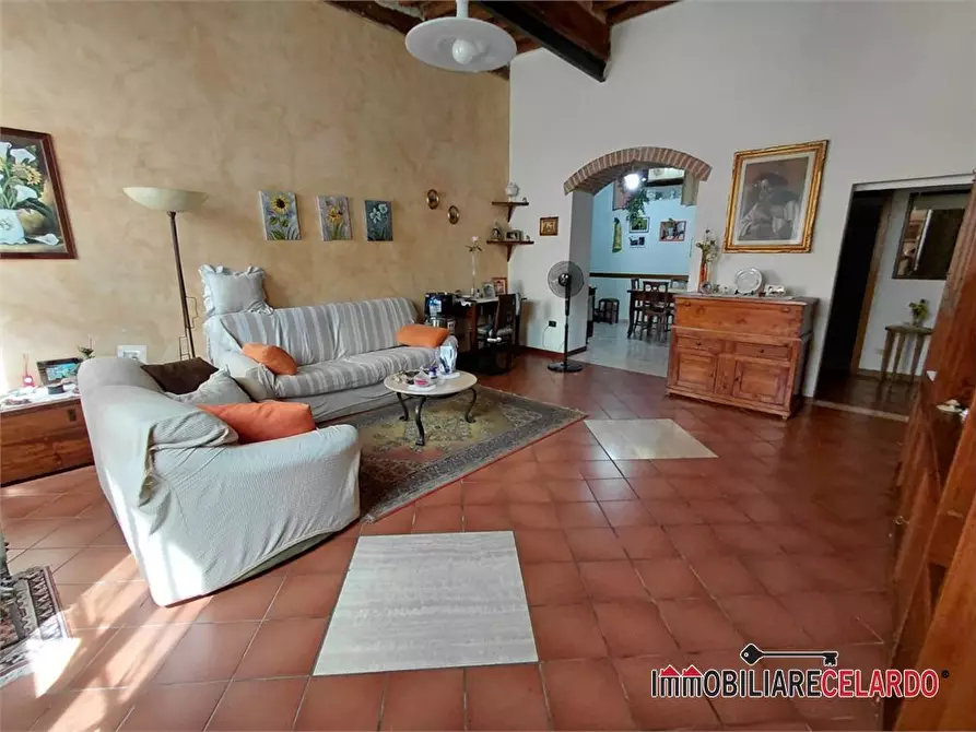 Immagine 1 di Appartamento in vendita  a Colle Di Val D'elsa