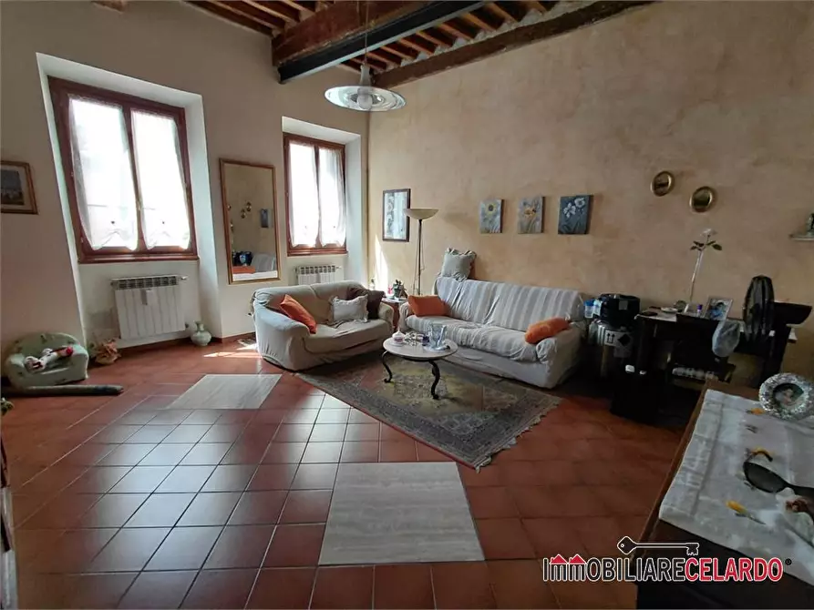 Immagine 4 di Appartamento in vendita  a Colle Di Val D'elsa