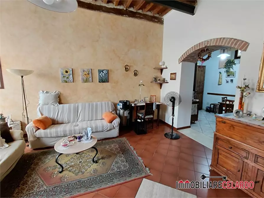Immagine 7 di Appartamento in vendita  a Colle Di Val D'elsa