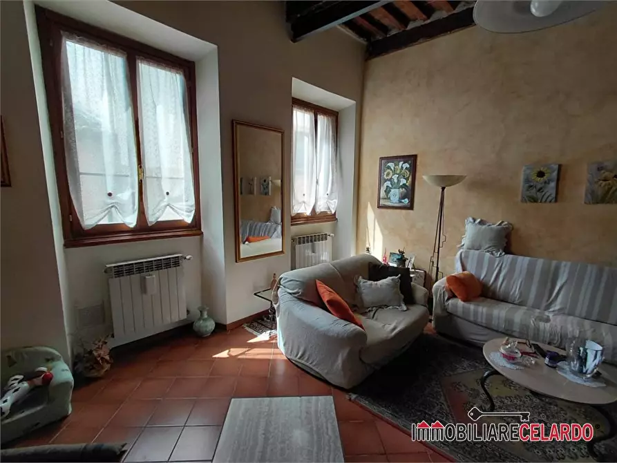 Immagine 5 di Appartamento in vendita  a Colle Di Val D'elsa