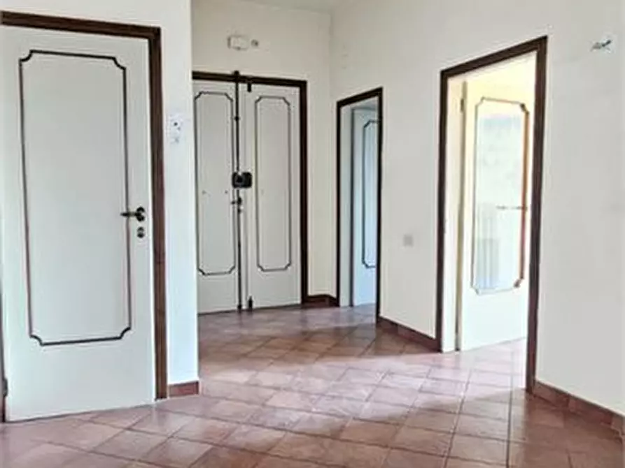 Immagine 9 di Appartamento in vendita  a Poggibonsi