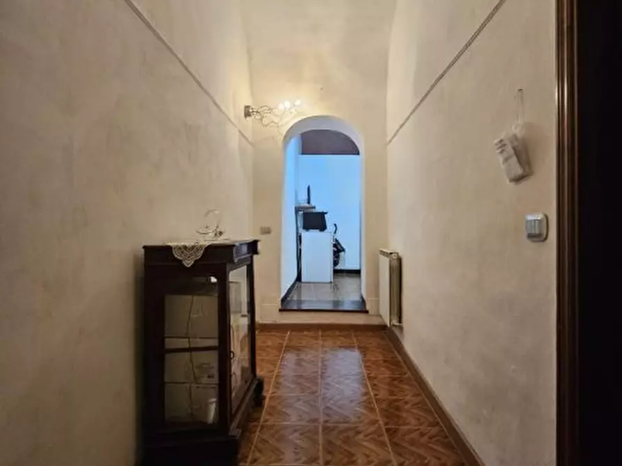 Immagine 9 di Appartamento in vendita  a Siena