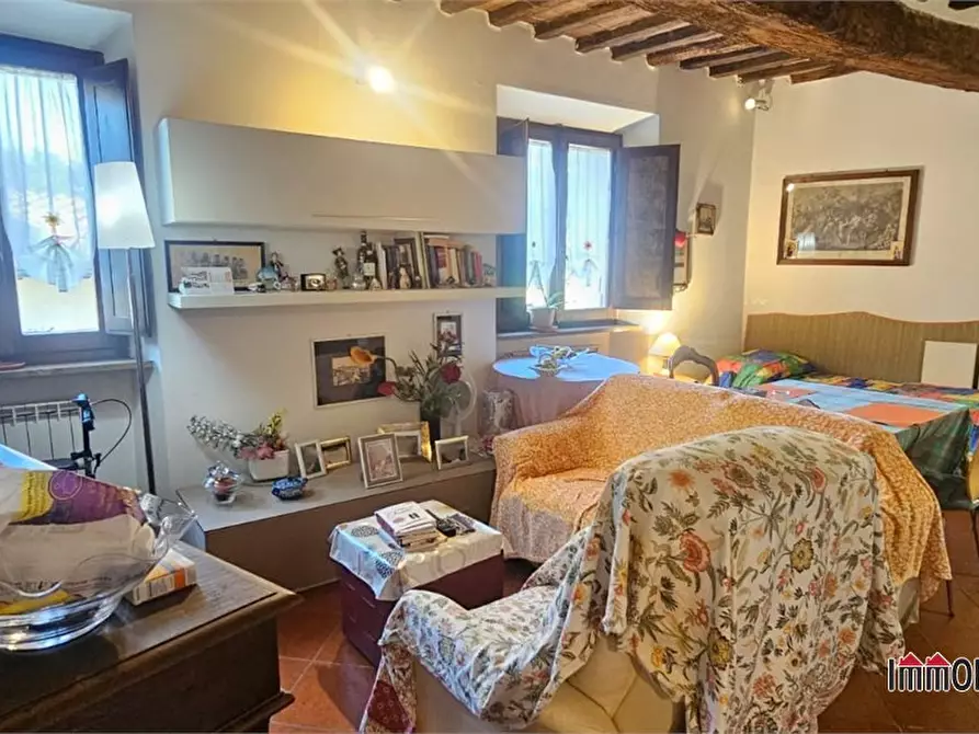 Immagine 1 di Appartamento in vendita  a Colle Di Val D'elsa