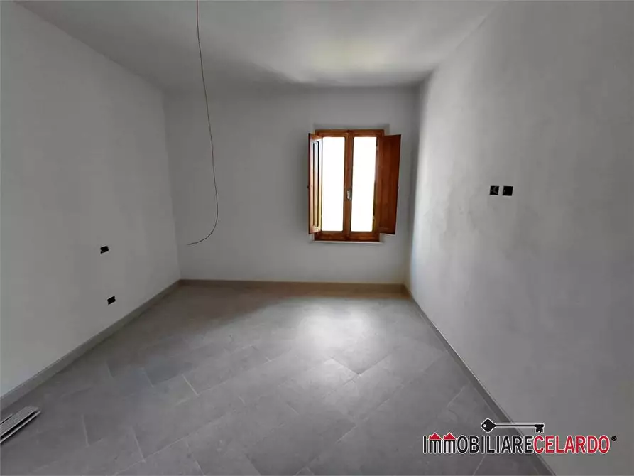 Immagine 9 di Appartamento in vendita  a Colle Di Val D'elsa