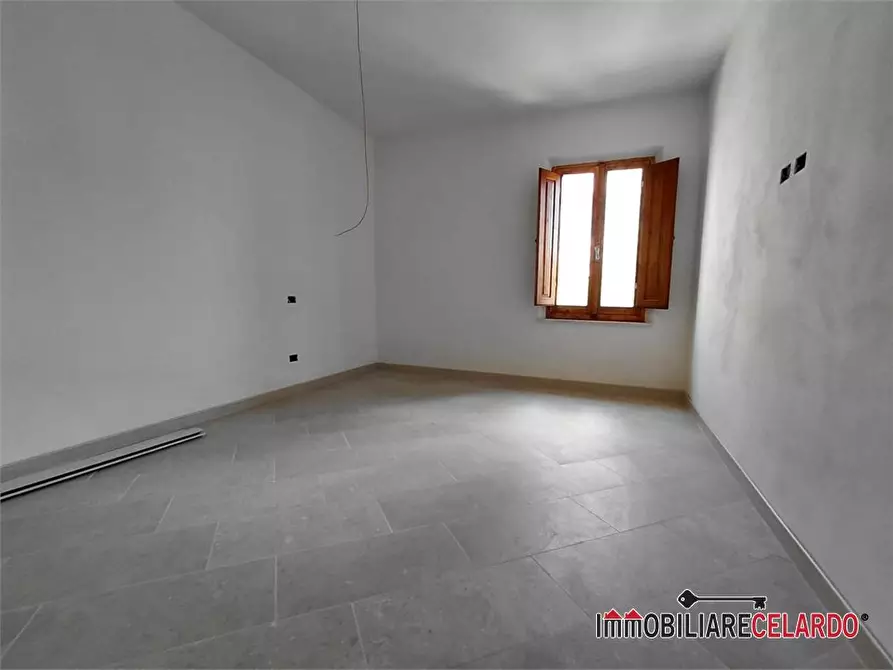 Immagine 8 di Appartamento in vendita  a Colle Di Val D'elsa