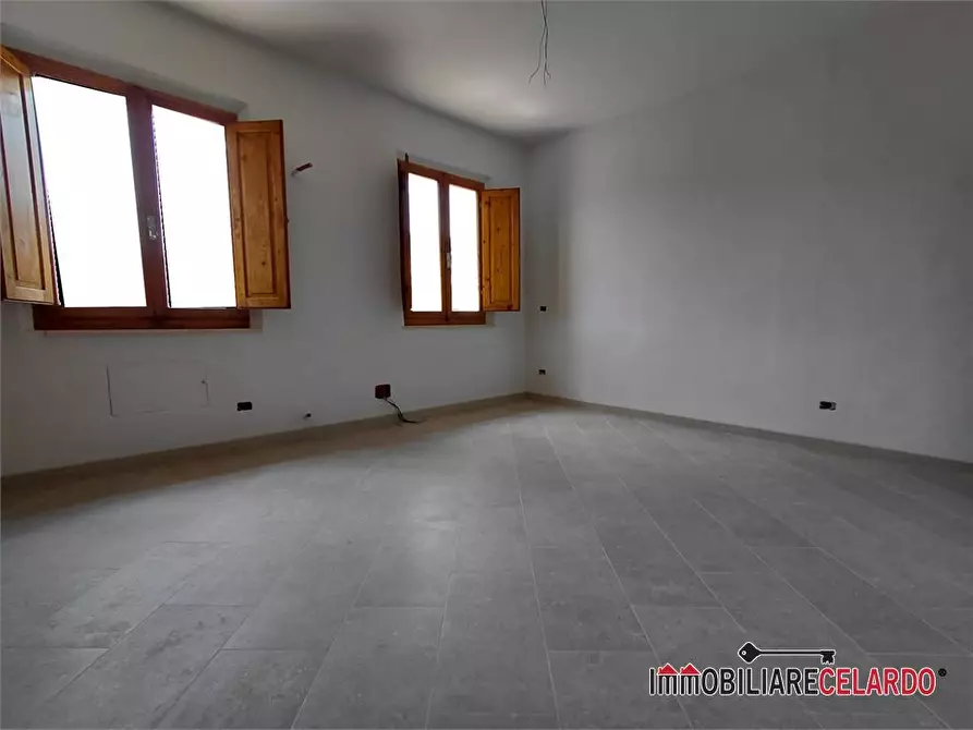 Immagine 3 di Appartamento in vendita  a Colle Di Val D'elsa