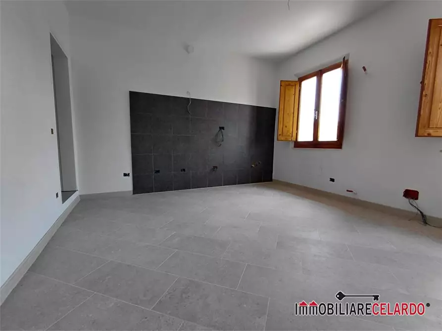 Immagine 5 di Appartamento in vendita  a Colle Di Val D'elsa