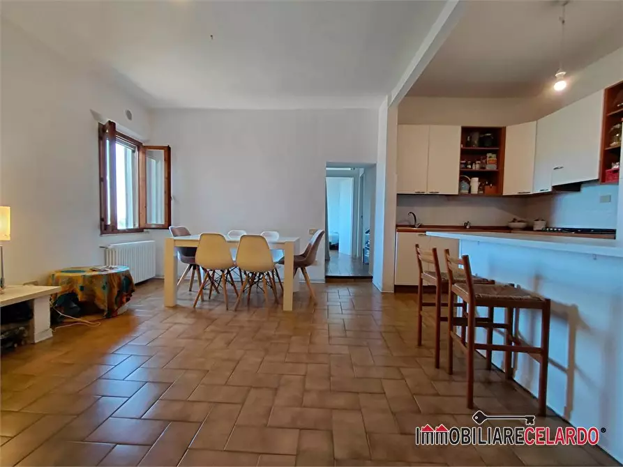 Immagine 5 di Appartamento in vendita  a Colle Di Val D'elsa