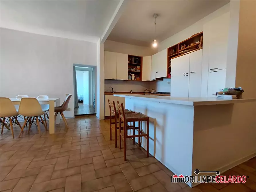 Immagine 4 di Appartamento in vendita  a Colle Di Val D'elsa