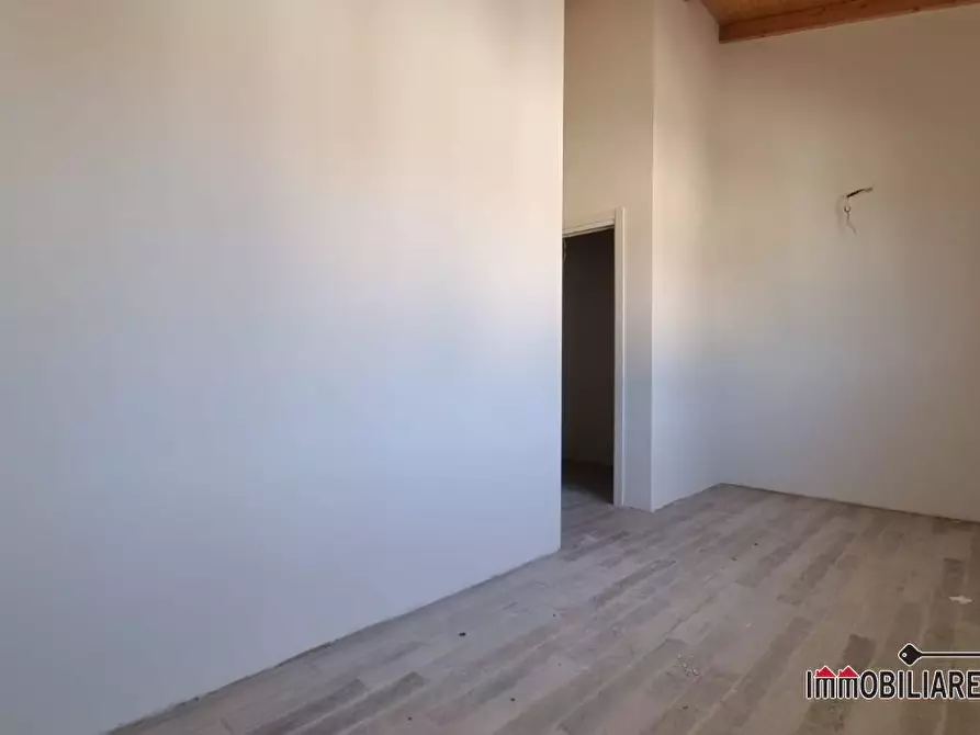 Immagine 7 di Appartamento in vendita  a Colle Di Val D'elsa