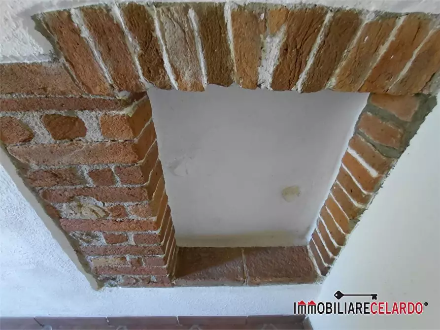 Immagine 10 di Appartamento in vendita  a Casole D'elsa