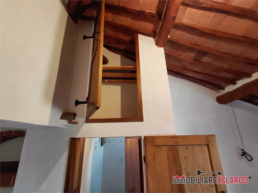 Immagine 6 di Appartamento in vendita  a Casole D'elsa