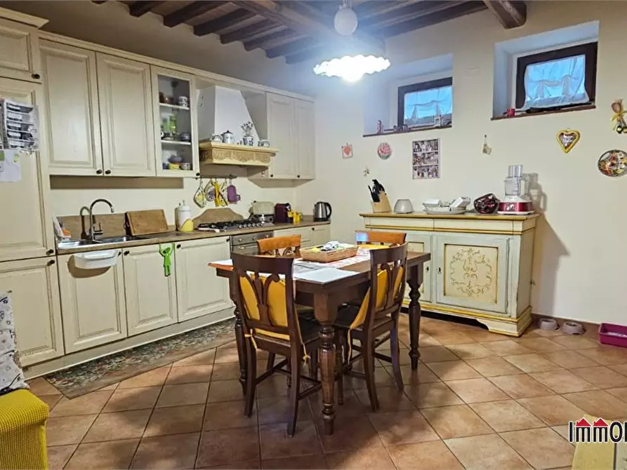 Immagine 9 di Appartamento in vendita  a Casole D'elsa