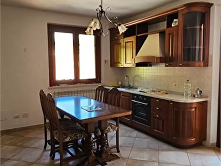 Immagine 3 di Appartamento in vendita  a Colle Di Val D'elsa