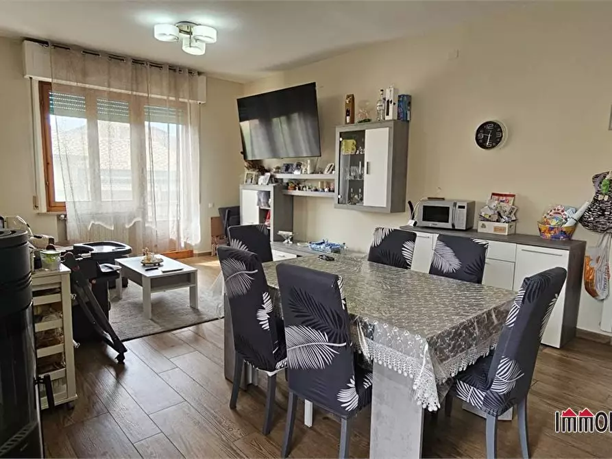 Immagine 6 di Appartamento in vendita  a Colle Di Val D'elsa