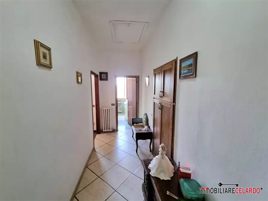 Immagine 8 di Appartamento in vendita  a Casole D'elsa