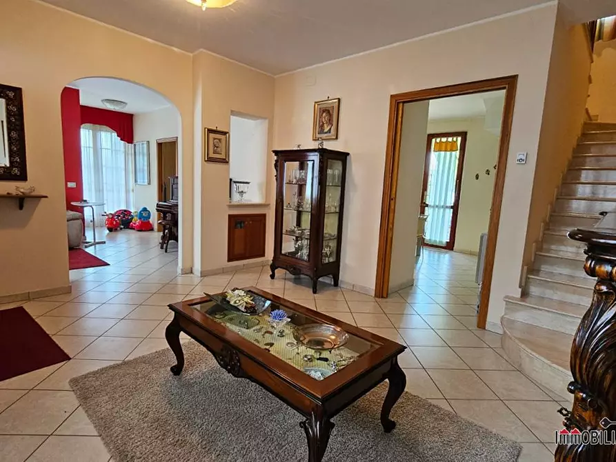 Immagine 8 di Appartamento in vendita  a Colle Di Val D'elsa
