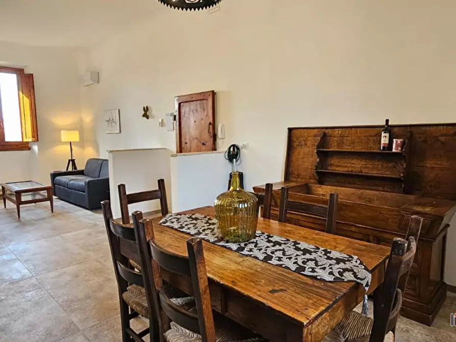 Immagine 7 di Appartamento in vendita  a San Gimignano