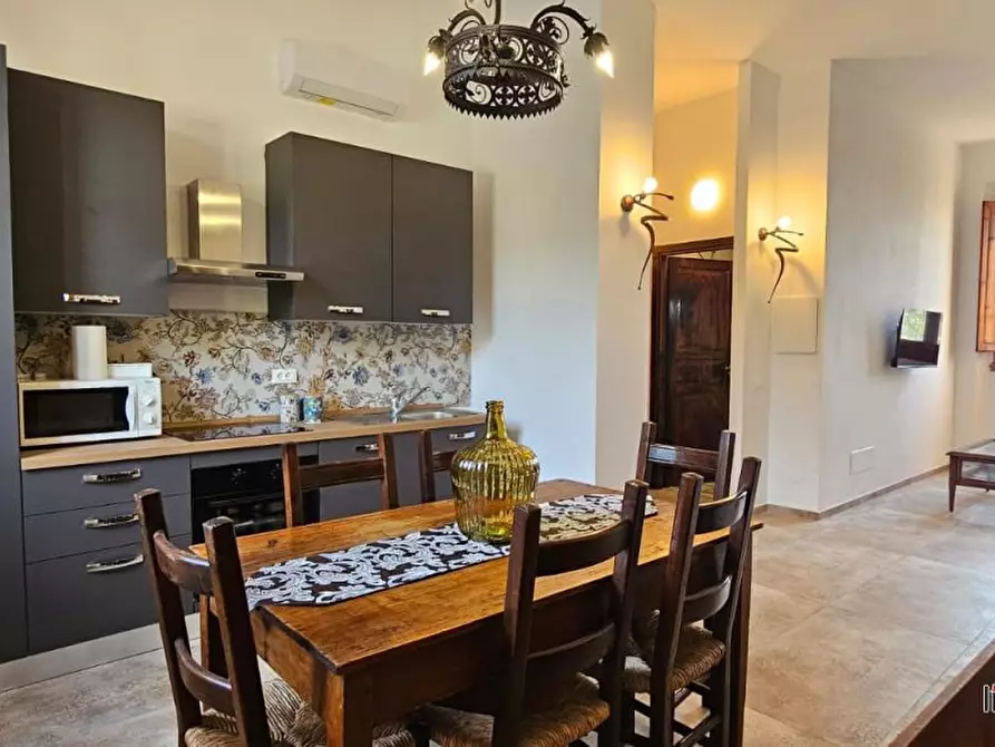 Immagine 6 di Appartamento in vendita  a San Gimignano