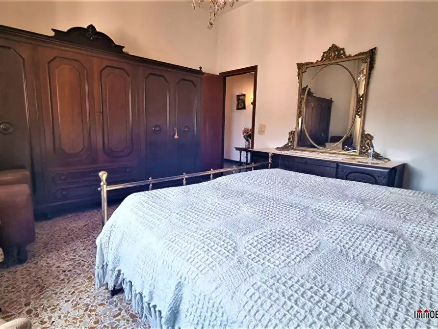 Immagine 8 di Appartamento in vendita  a Poggibonsi