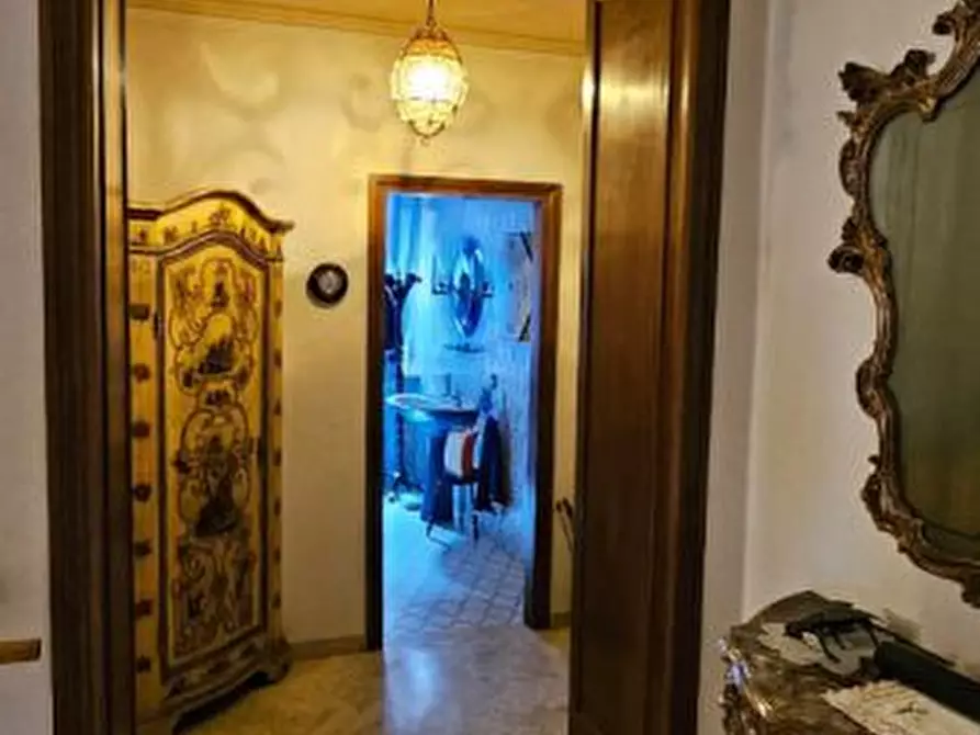Immagine 6 di Appartamento in vendita  a San Gimignano