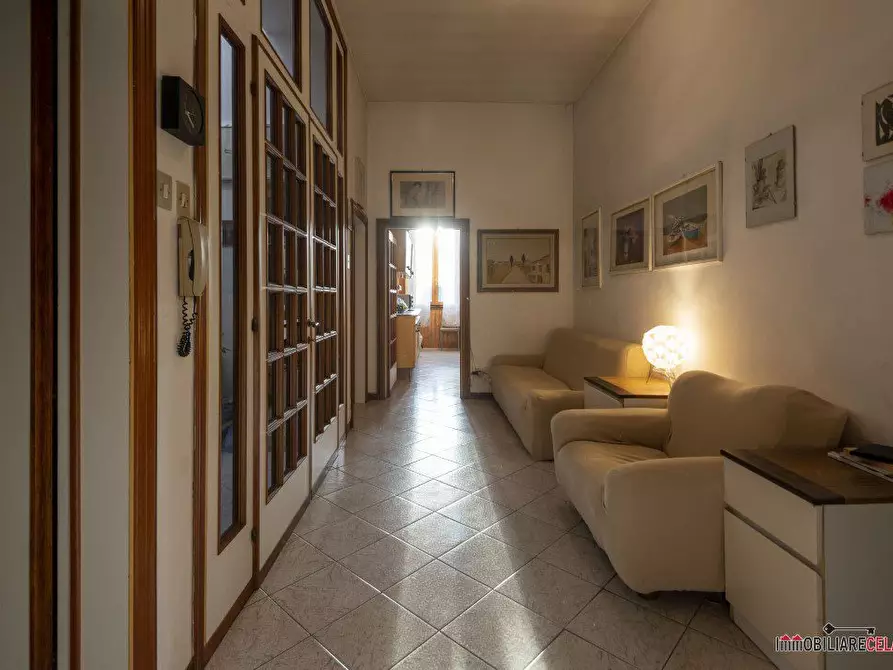 Immagine 2 di Appartamento in vendita  a Poggibonsi