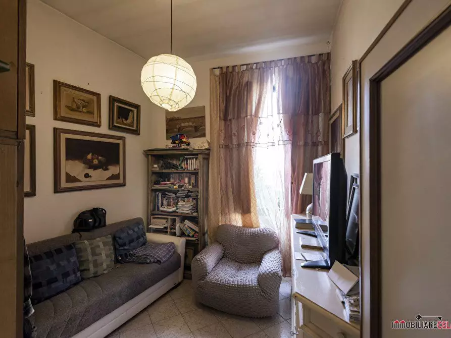 Immagine 8 di Appartamento in vendita  a Poggibonsi