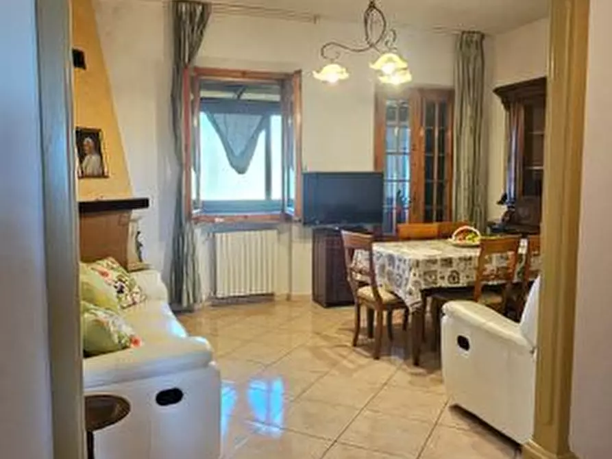 Immagine 7 di Appartamento in vendita  a Colle Di Val D'elsa